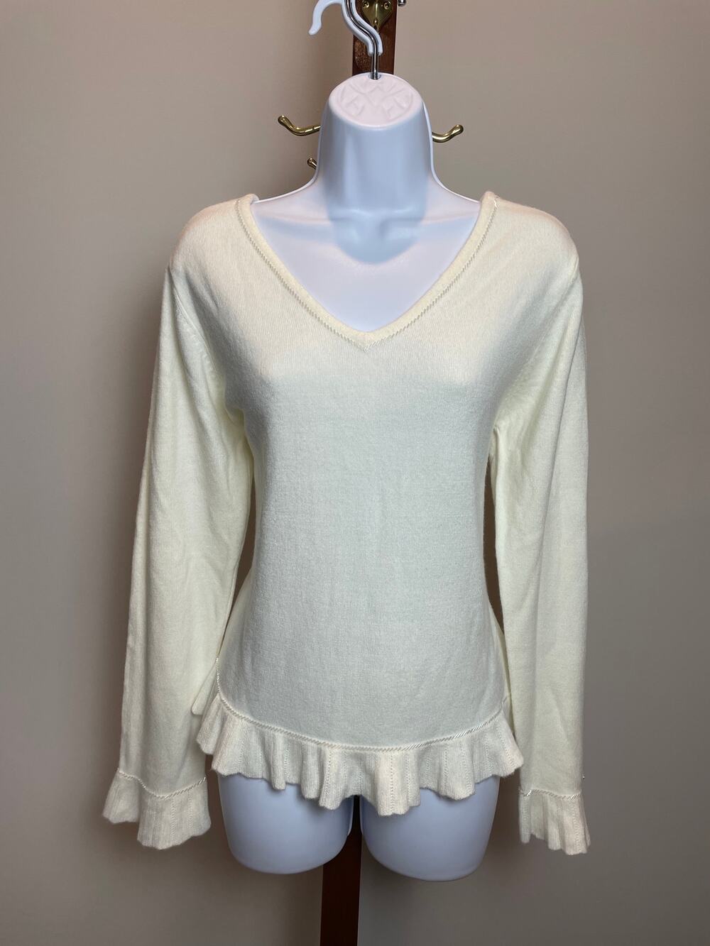Tommy Hilfiger White Beaded Ruffle Hem Knit V Neck Sweater Size L